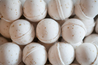 Oatmeal Milk & Honey – Bath Bomb