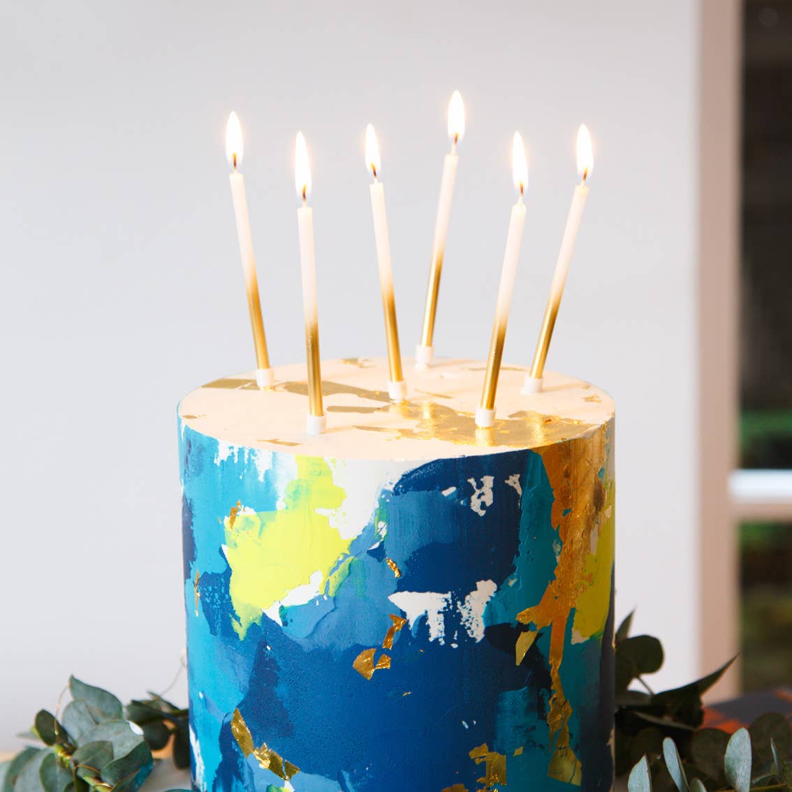 White & Gold Birthday Candles - 16 Pack