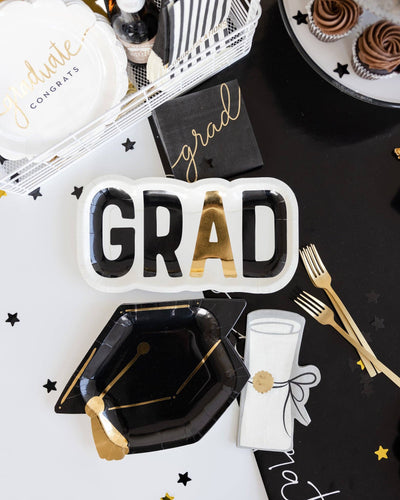 Graduate Congrats Paper Plate Set