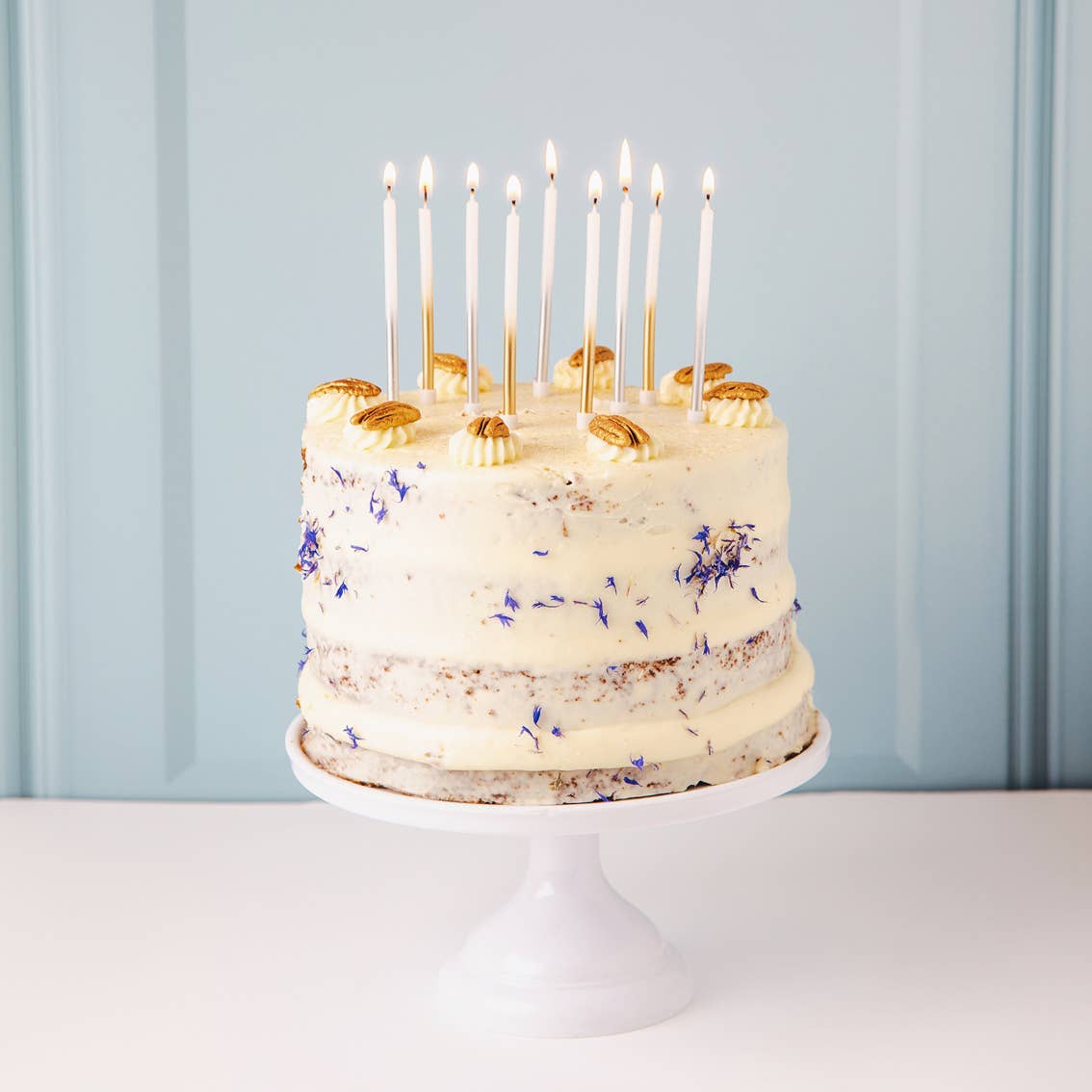 White & Gold Birthday Candles - 16 Pack