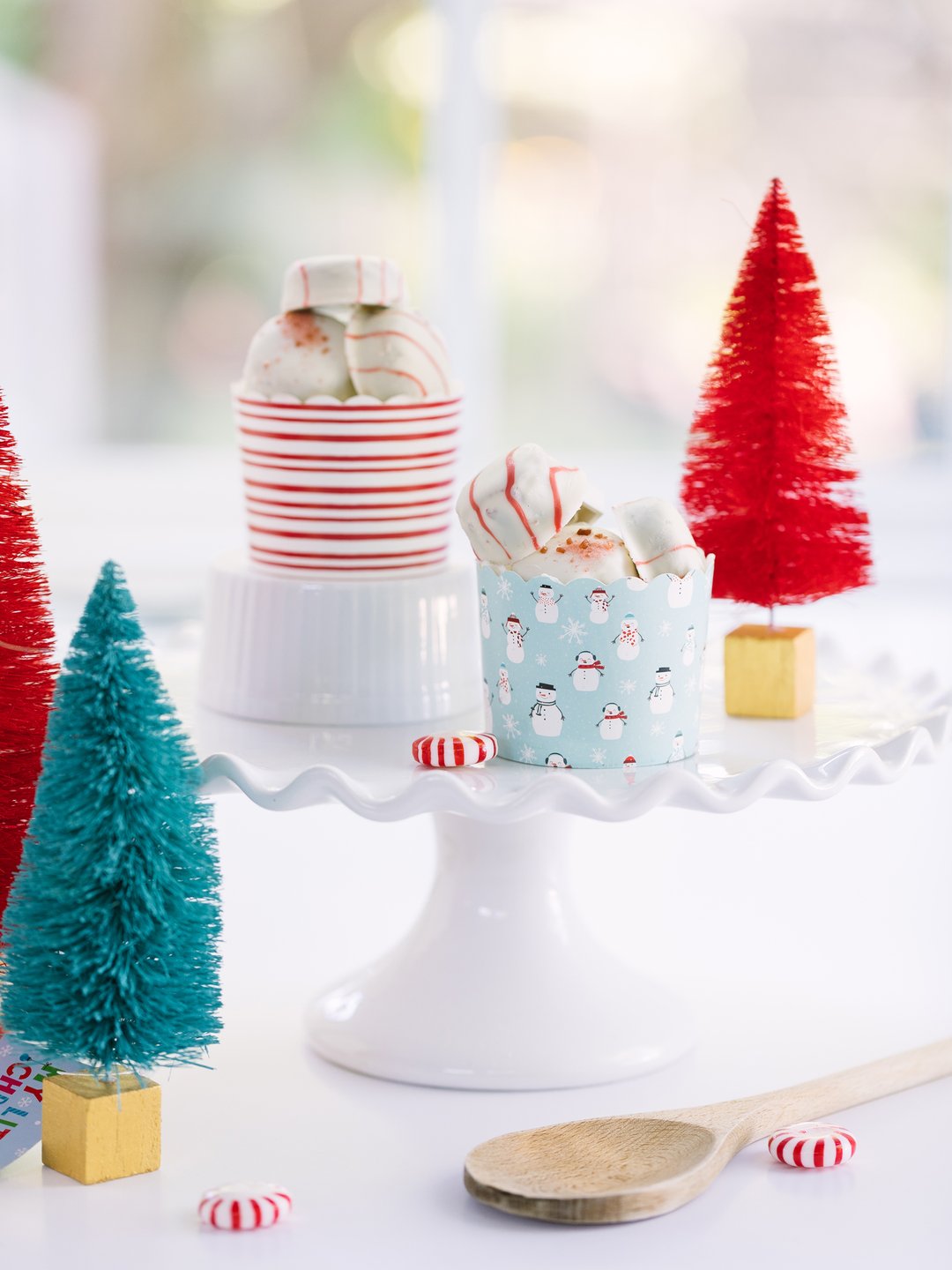 Snowman and Stripes Baking Cups